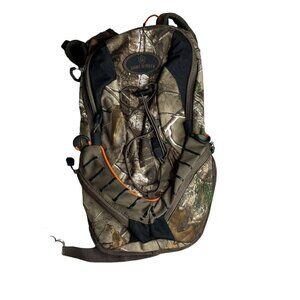 Game Winner Hydration Backpack 2L  Hiking Hunting Camo Carry Bag READ DESCRIPT